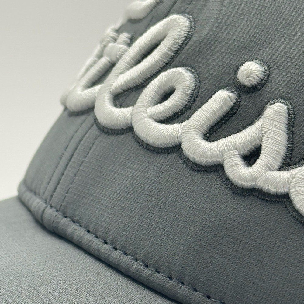 NWT Titleist Slideback Adjustable Golf Hat GRAY with Raised White logo/lettering - Picture 5 of 11